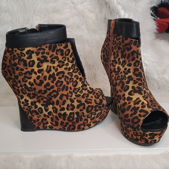 Wedges - Picture 2 of 6